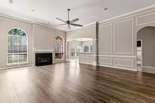 407 Dorcas Ln, Arlington, TX 76013 - Photo 9