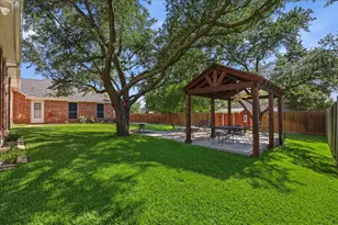 141 Parks St, Midlothian, TX 76065 - Photo 3