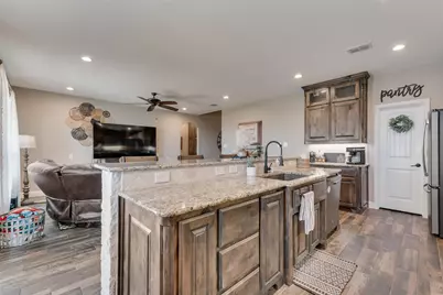 704 Carmen Ana Avenue, Grandview, TX 76050 - Photo 13