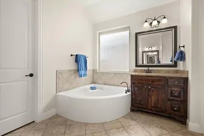 2831 Sherwood Drive, Trophy Club, TX 76262 - Photo 19