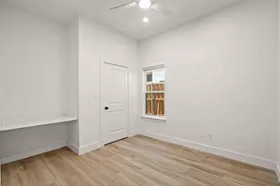 810 W 10th St, Dallas, TX 75208 - Photo 21
