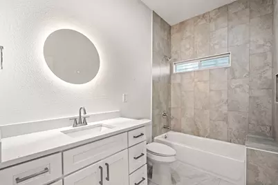 810 W 10th Street, Dallas, TX 75208 - Photo 19