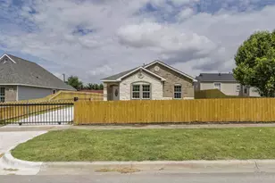 2506 S Denley Dr, Dallas, TX 75216 - Photo 1