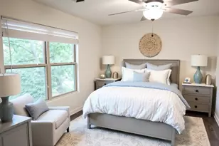 802 S 5th St, Bonham, TX 75418 - Photo 5