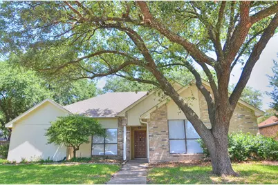 8901 Greentree Drive, Rowlett, TX 75088 - Photo 1