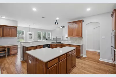 8901 Bear Creek Drive, McKinney, TX 75072 - Photo 11