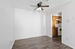 413 Gabe Ct, Denton, TX 76207 - Photo 9