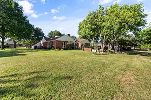 716 Meadow Dr, Corsicana, TX 75110 - Photo 35