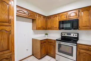 1719 Sagebrush Trail, Grapevine, TX 76051 - Photo 9