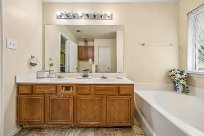 4501 Waterbird Lane, Garland, TX 75043 - Photo 11