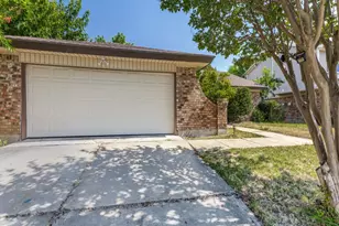 6637 Redbud Dr, Watauga, TX 76148 - Photo 3