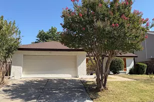6637 Redbud Dr, Watauga, TX 76148 - Photo 3