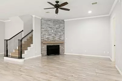 2450 Sunderland Lane, Lewisville, TX 75067 - Photo 7