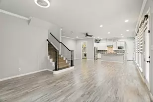 2450 Sunderland Ln, Lewisville, TX 75067 - Photo 5