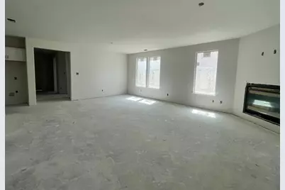 10000 Birchpoint Drive, Fort Worth, TX 76108 - Photo 5