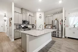 10936 Los Alamos Dr, Aubrey, TX 76227 - Photo 11