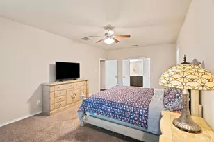 10816 Abbeyglen Ct, Fort Worth, TX 76052 - Photo 15
