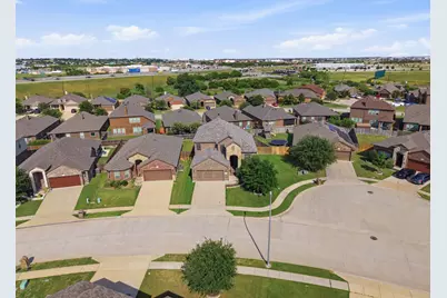 10816 Abbeyglen Court, Fort Worth, TX 76052 - Photo 29