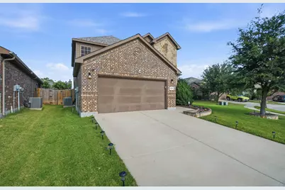 10816 Abbeyglen Court, Fort Worth, TX 76052 - Photo 3