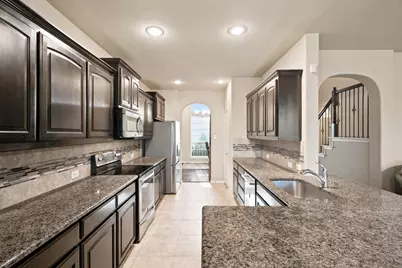 10816 Abbeyglen Court, Fort Worth, TX 76052 - Photo 13