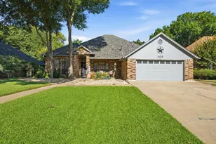 306 Country Manor Dr, Keller, TX 76248 - Photo 3