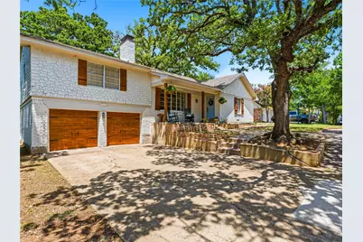 109 Oaktree Drive, Highland Village, TX 75077 - Photo 1