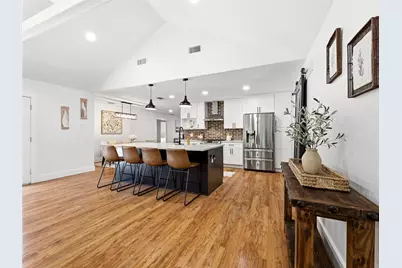 109 Oaktree Drive, Highland Village, TX 75077 - Photo 9