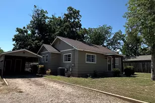 607 Fannin St, Winters, TX 79567 - Photo 3