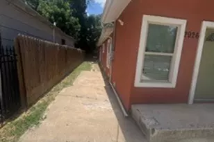 2926 Tampico St, San Antonio, TX 78207 - Photo 3
