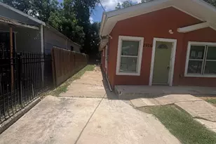 2926 Tampico St, San Antonio, TX 78207 - Photo 13