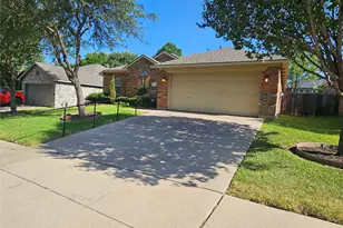 4919 Saddlehorn Dr, Arlington, TX 76017 - Photo 5