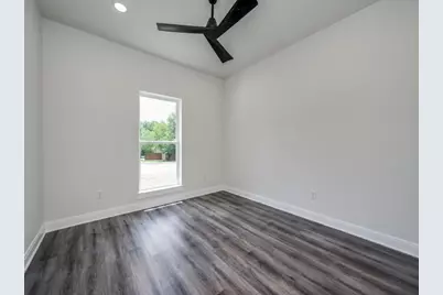 204 W Collins, Decatur, TX 76234 - Photo 19