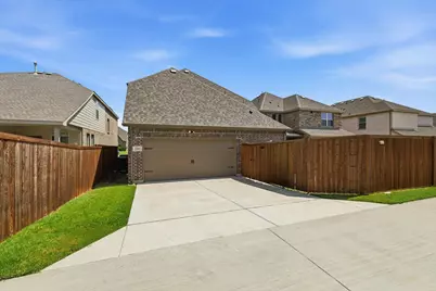 1261 Western Yarrow Avenue, Justin, TX 76247 - Photo 35