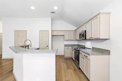 1020 Hannah Street, Burleson, TX 76028 - Photo 11
