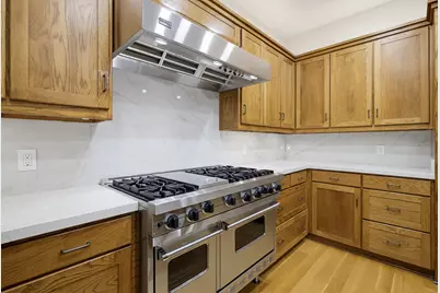 6816 Oak Hill Drive, Fort Worth, TX 76132 - Photo 11