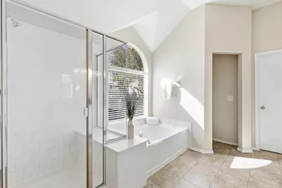 8625 Luzerne Drive, McKinney, TX 75072 - Photo 9