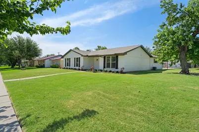 1700 Jasmine Lane, Plano, TX 75074 - Photo 3