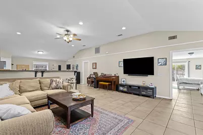 5117 Curzon Avenue, Fort Worth, TX 76107 - Photo 1