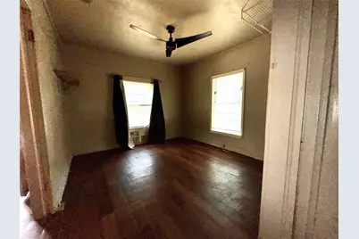 127 Blevins Street, Fort Worth, TX 76111 - Photo 9