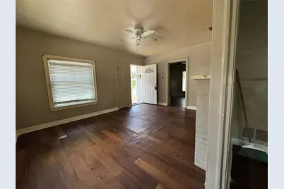 127 Blevins Street, Fort Worth, TX 76111 - Photo 7