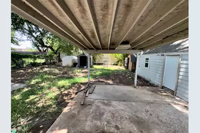 127 Blevins Street, Fort Worth, TX 76111 - Photo 11