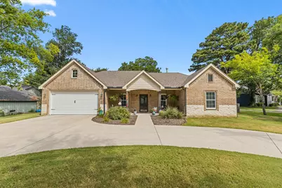 327 Walnut Street, Terrell, TX 75160 - Photo 1