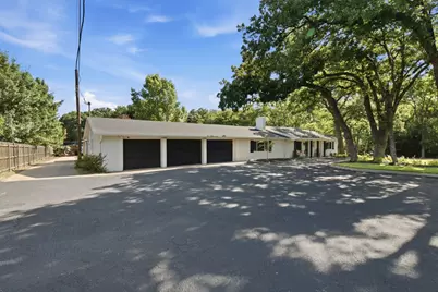 3001 Curry Road, Arlington, TX 76001 - Photo 3