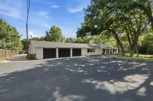 3001 Curry Rd, Arlington, TX 76001 - Photo 3