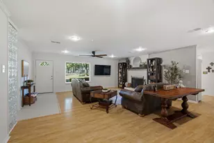 3001 Curry Rd, Arlington, TX 76001 - Photo 7