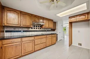 3425 Bridlegate Dr, Arlington, TX 76016 - Photo 11