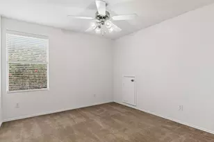 3800 Windy Point Dr, Denton, TX 76208 - Photo 29