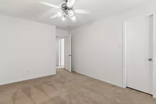 3800 Windy Point Dr, Denton, TX 76208 - Photo 27