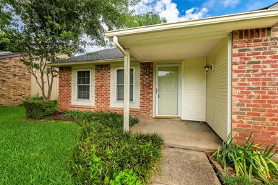 128 Kingsbridge Drive, Garland, TX 75040 - Photo 3