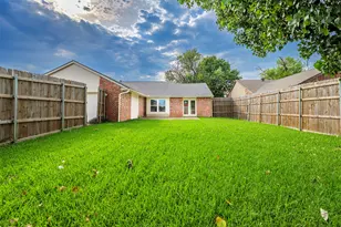128 Kingsbridge Dr, Garland, TX 75040 - Photo 17